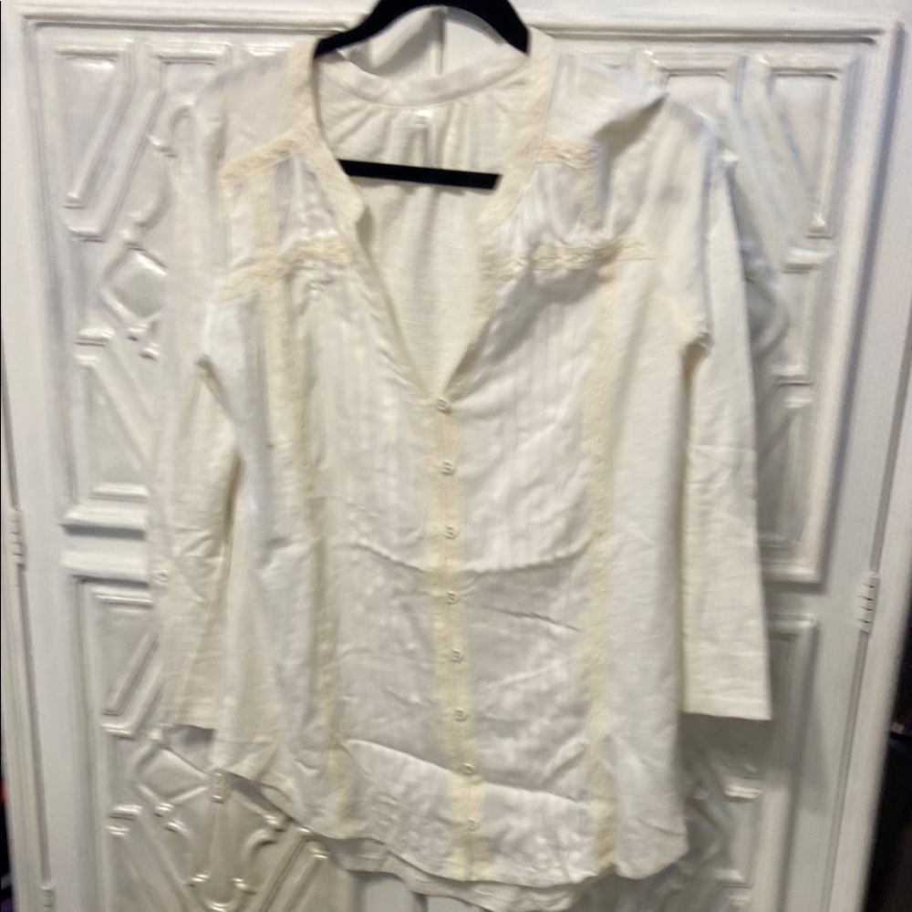 End of summer sale NWOT white vintage top